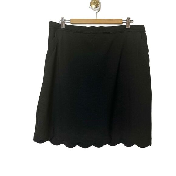 Skies Are Blue Plus Size 1X Black Scalloped Edge Pencil Mini Skirt - Picture 3 of 9